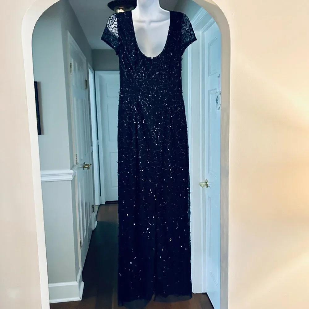Adrianna Papell Low Back Beaded Sequin Navy Blue Column Gown Size 6 - Picture 5 of 6